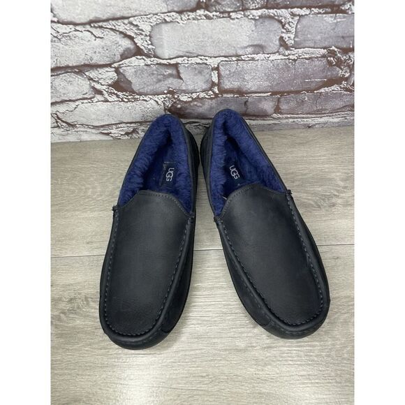 UGG Ascot Slipper Blue Matte Leather Navy Wool Loafers Men’s 10M US/43EU 1103889 - Picture 2 of 16